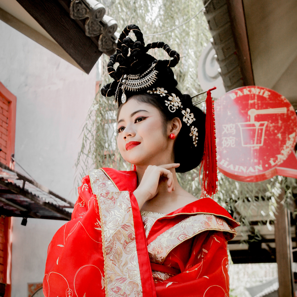 new live geisha london group woman happy love beauty best